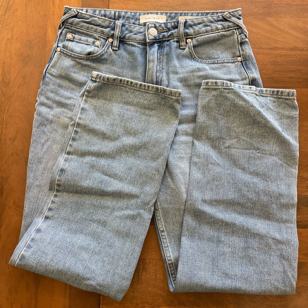 Cleo+Wolf High Rise Straight Light Wash Blue Jeans Size: W 27/ L 30
